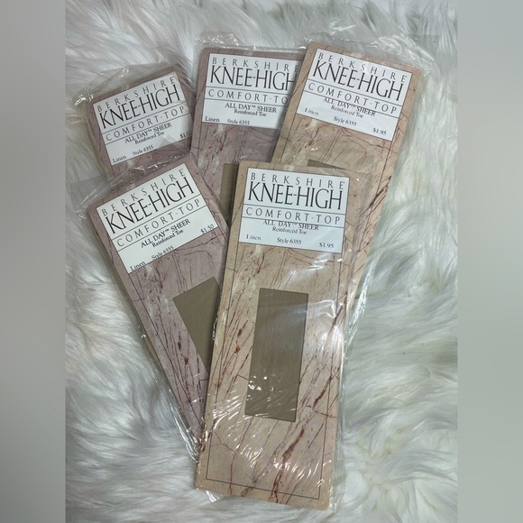 Berkshire Accessories - Berkshire All day Sheer. Reinforced Toe. Color Linen. Style 6355. 5 pairs